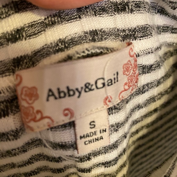 Black & White Striped Boat Neck Top - Picture 2 of 3